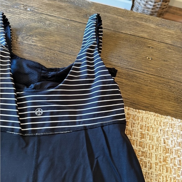 Lululemon ARIA Dance Black White Striped Scoop Back Active Tank Top 6 - Picture 3 of 7